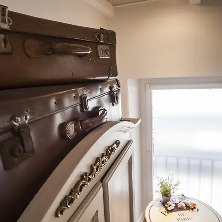 乐5渔村拉斯佩齐亚旅馆