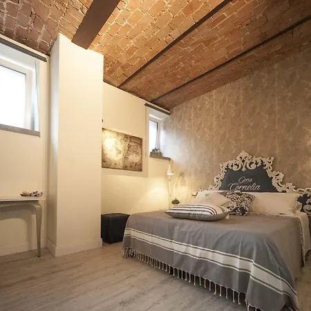 Le 5 Terre Guest house 2*