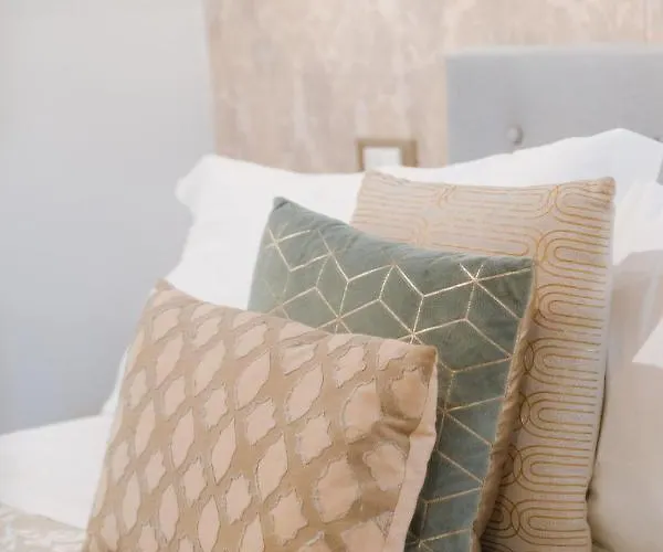 בית הארחה Le 5 Terre 4*